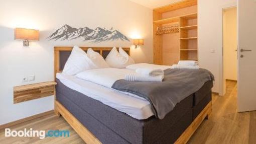 Alpine Appartement Top 3 by AA Holiday Homes