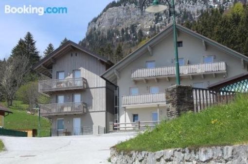 Alpine Appartement Top 8 by AA Holiday Homes