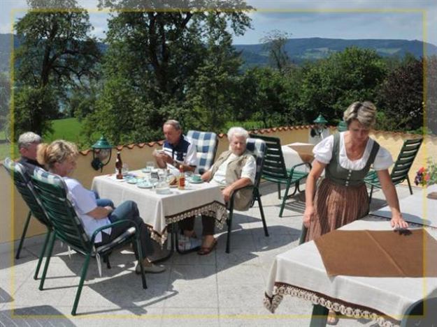 Attersee Privatzimmer Haus Loy