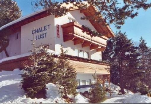 Chalet Just