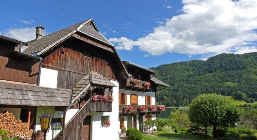 Ferienhof Obergasser und Bergblick
