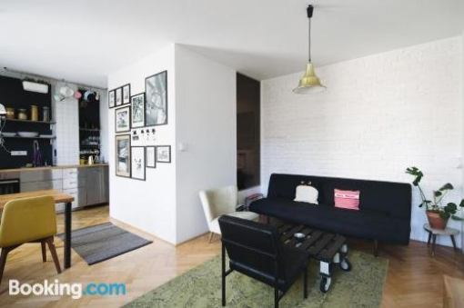 Hip & Luxurious Apartment in the City Center