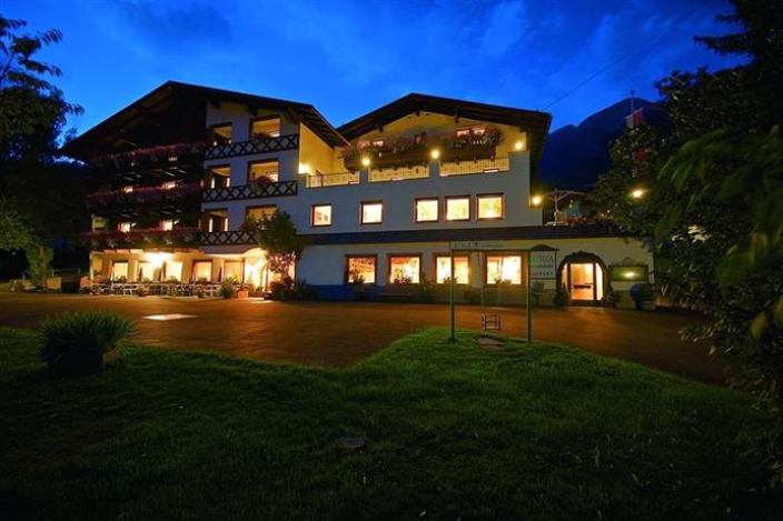 Hotel Alpina Pettneu am Arlberg