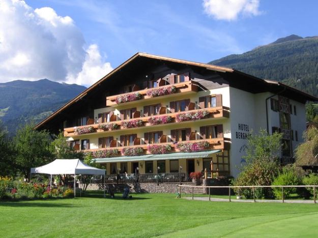 Hotel Berghof Berg im Drautal