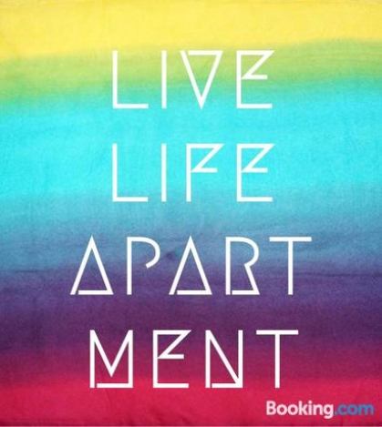 Live Life Apartment