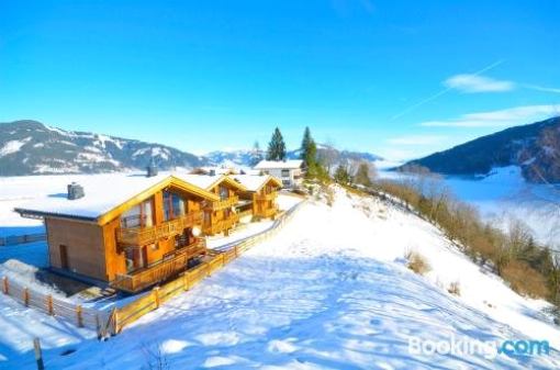 Ski-in / Ski-out Chalet Maiskogel 13b by Alpen Apartments