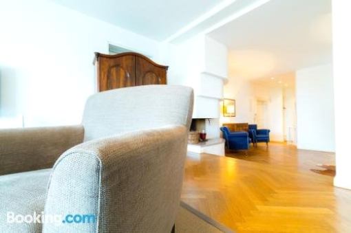 Vienna Residence Terrific apartment with a phenomenal roof terrace just opposite Belvedere Castle