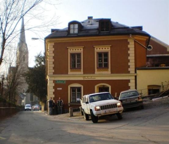 Youth Hostel Nikolaus Glockenhaus