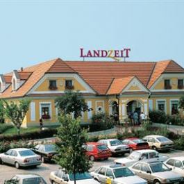Landzeit Autobahn Restaurant Motor Hotel