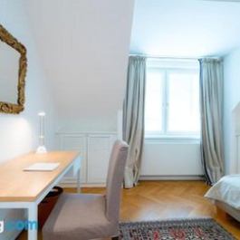 Vienna Residence Terrific apartment with a phenomenal roof terrace just opposite Belvedere Castle