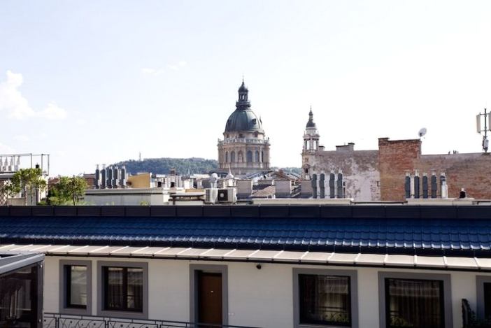 Budapest Easy Flat - Penthouse Basilica