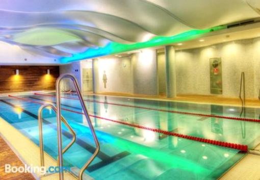 Budapest Eye Apartment with Gym & Spa