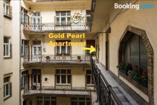 Gold Pearl Apartment