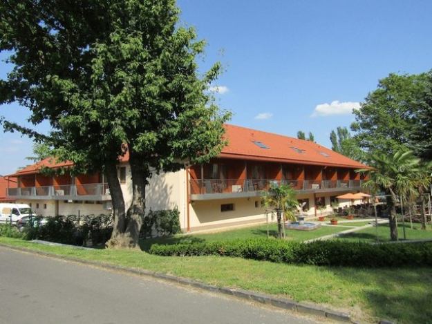 Hotel Halaszkert Badacsony