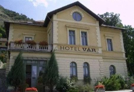 Hotel Var Kastelyszallo