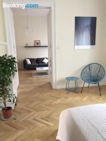 JS Flats Budapest - Historic Jewish Quarter - Downtown - 2BR and Balcony